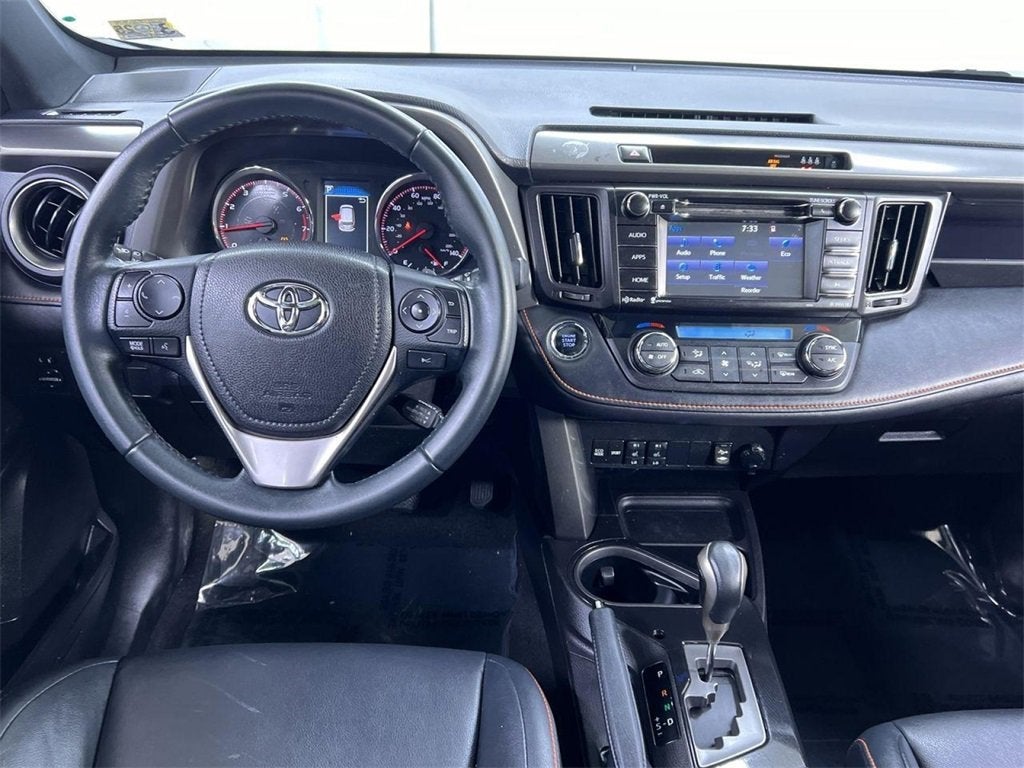 2017 Toyota RAV4 SE